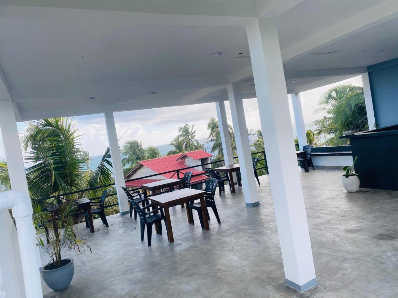The Wave'S Guest House Mirissa Ngoại thất bức ảnh