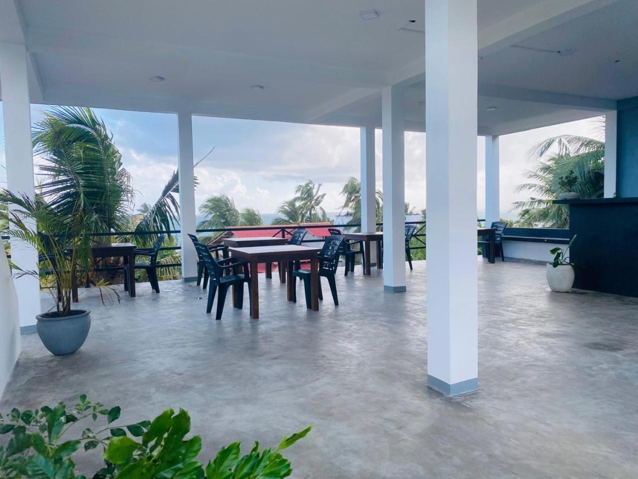 The Wave'S Guest House Mirissa Ngoại thất bức ảnh