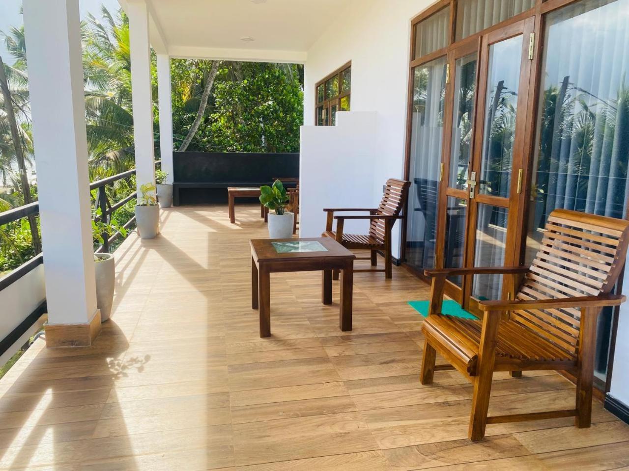 The Wave'S Guest House Mirissa Ngoại thất bức ảnh