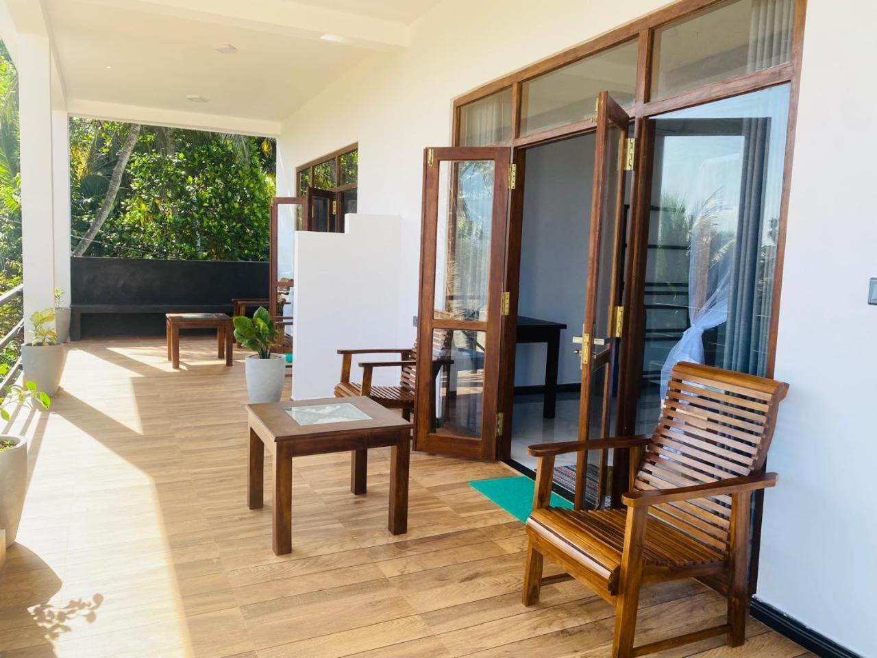 The Wave'S Guest House Mirissa Ngoại thất bức ảnh