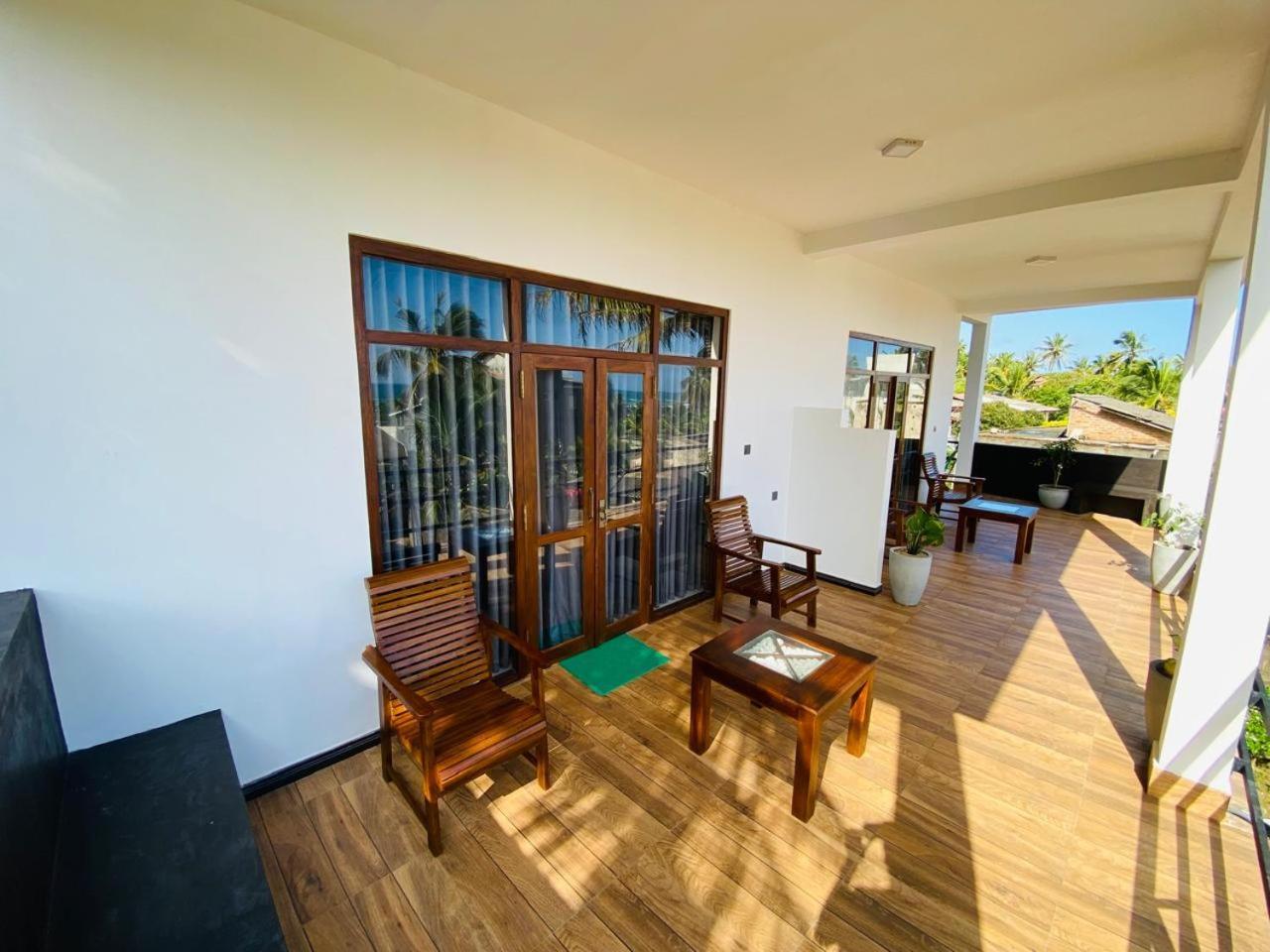 The Wave'S Guest House Mirissa Ngoại thất bức ảnh