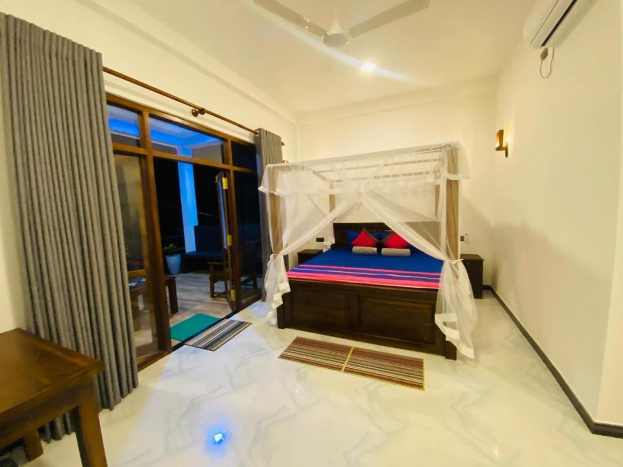 The Wave'S Guest House Mirissa Ngoại thất bức ảnh