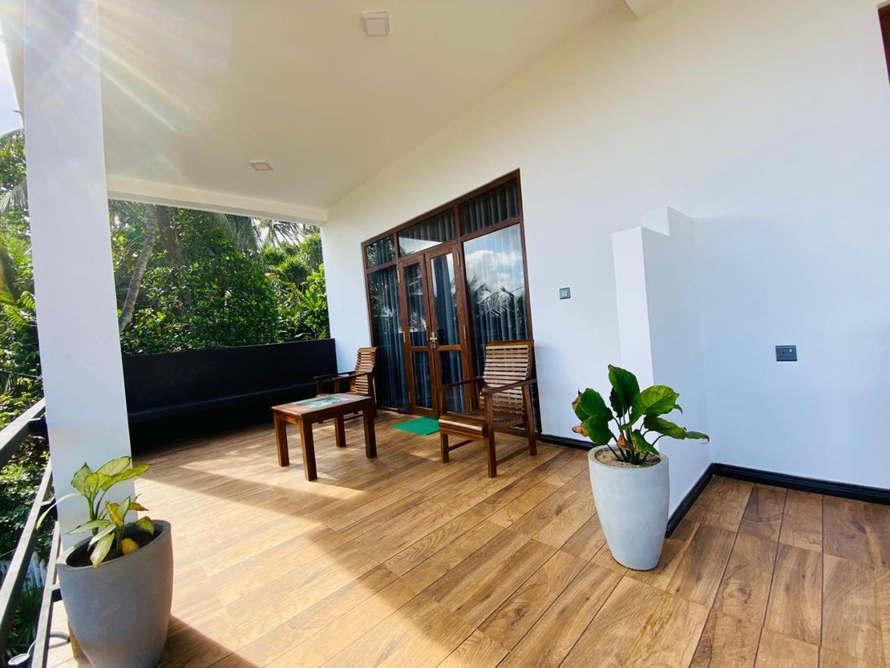 The Wave'S Guest House Mirissa Ngoại thất bức ảnh