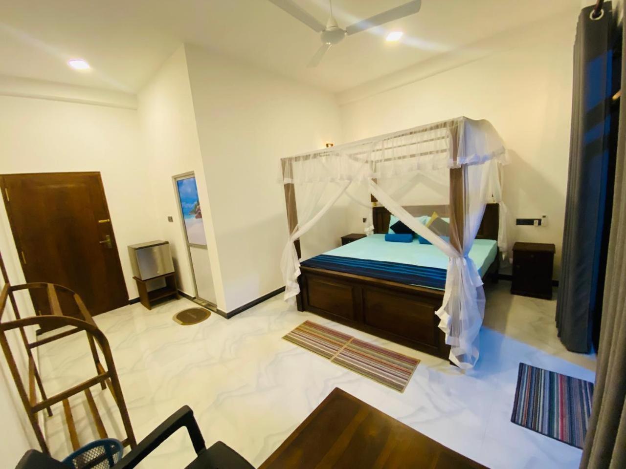 The Wave'S Guest House Mirissa Ngoại thất bức ảnh