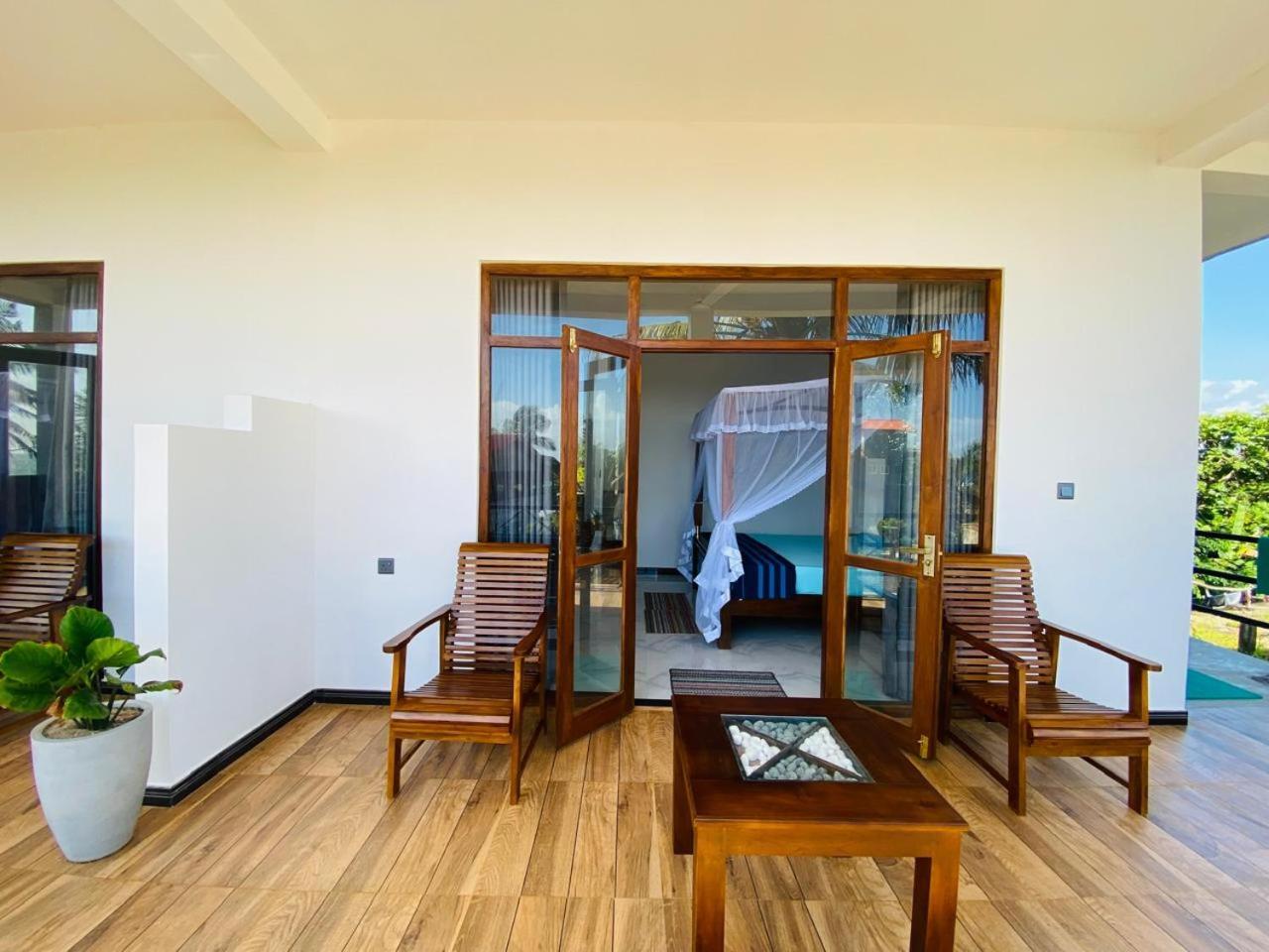The Wave'S Guest House Mirissa Ngoại thất bức ảnh