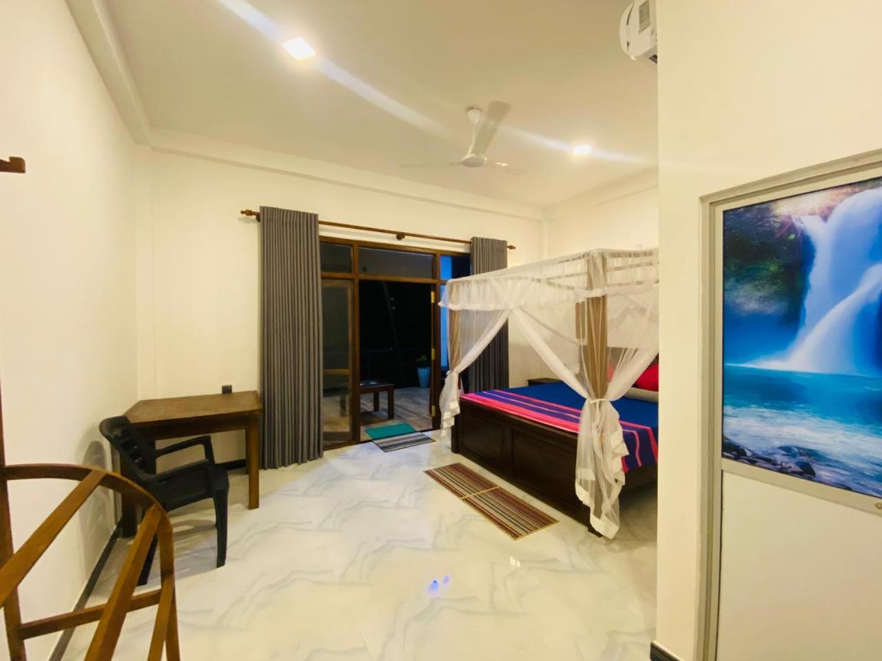 The Wave'S Guest House Mirissa Ngoại thất bức ảnh