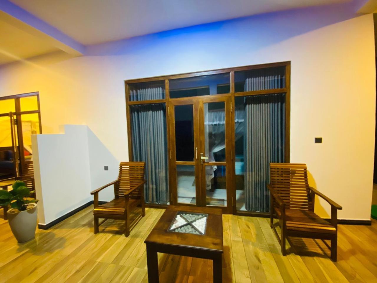 The Wave'S Guest House Mirissa Ngoại thất bức ảnh