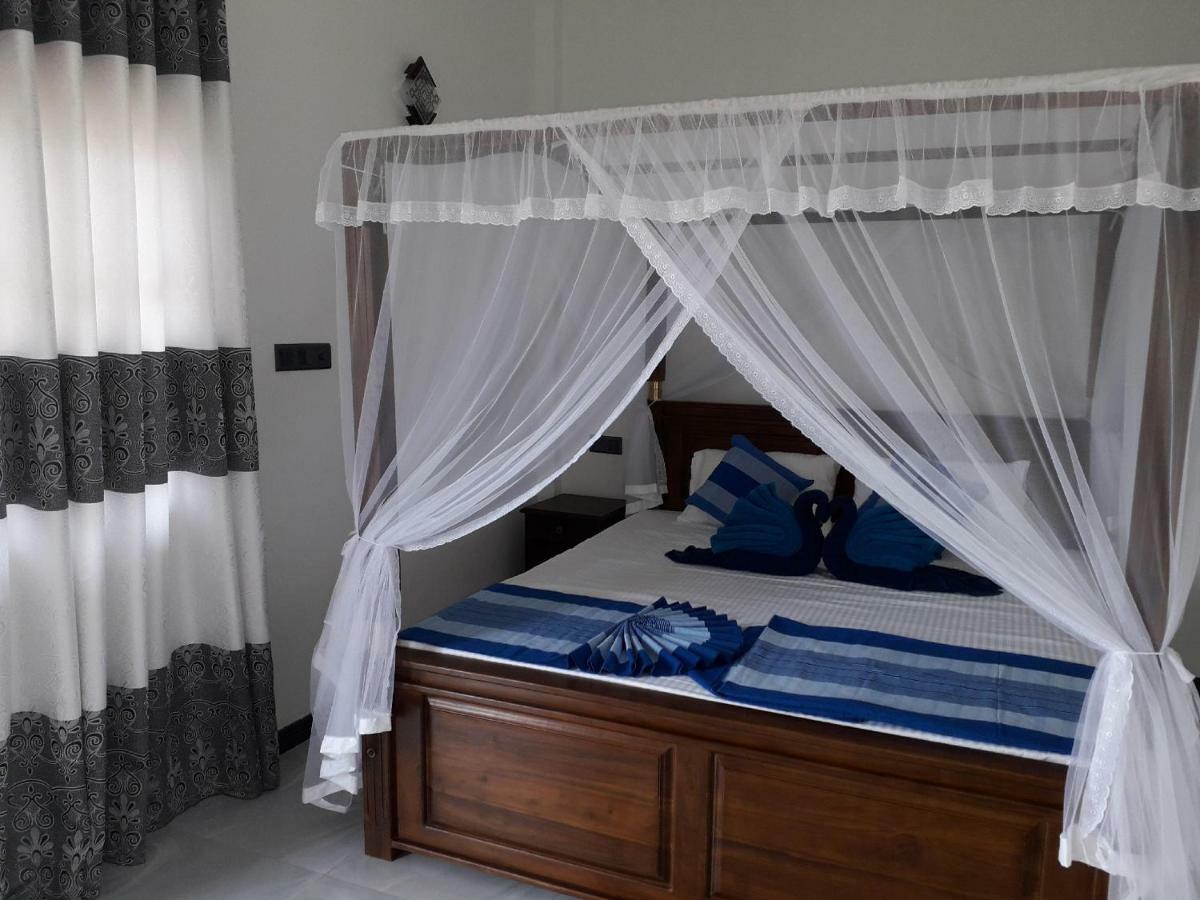 The Wave'S Guest House Mirissa Ngoại thất bức ảnh