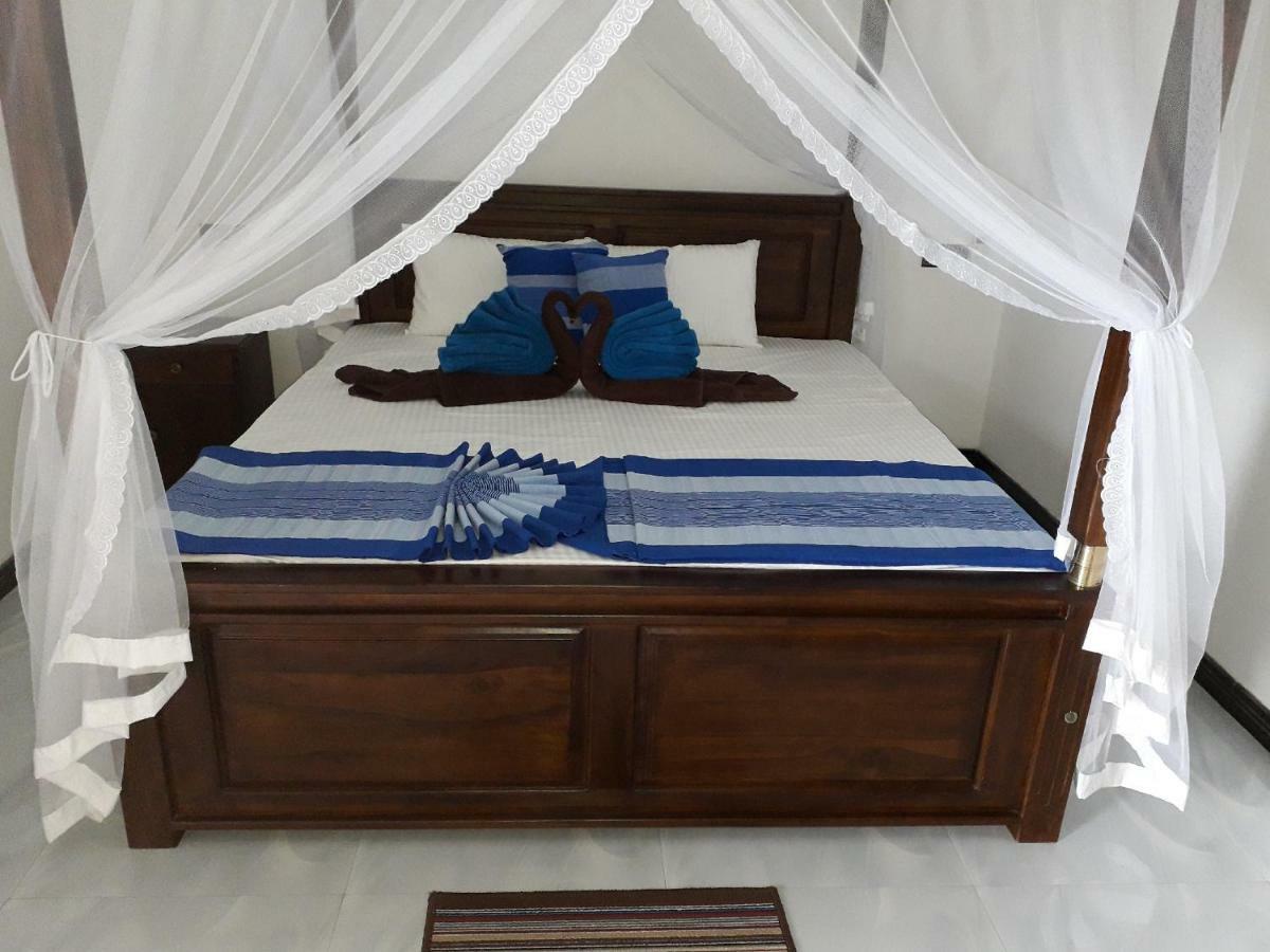 The Wave'S Guest House Mirissa Ngoại thất bức ảnh