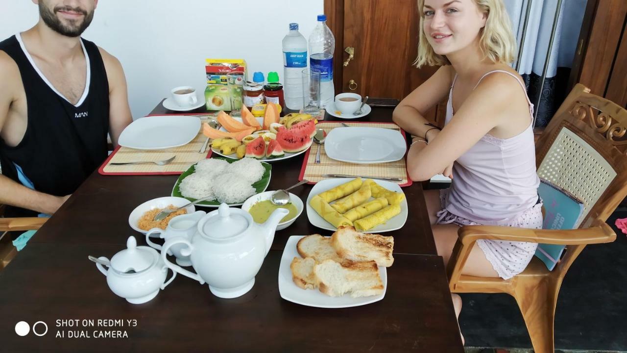 The Wave'S Guest House Mirissa Ngoại thất bức ảnh